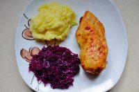 Kurczak faszerowany + ziemniaki + surówka z kapusty
