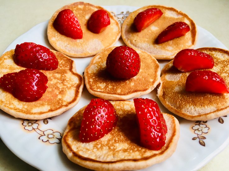 Pancakes truskawkowe blw